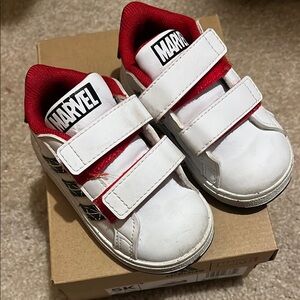 Adidas Marvel Toddler boy sneakers